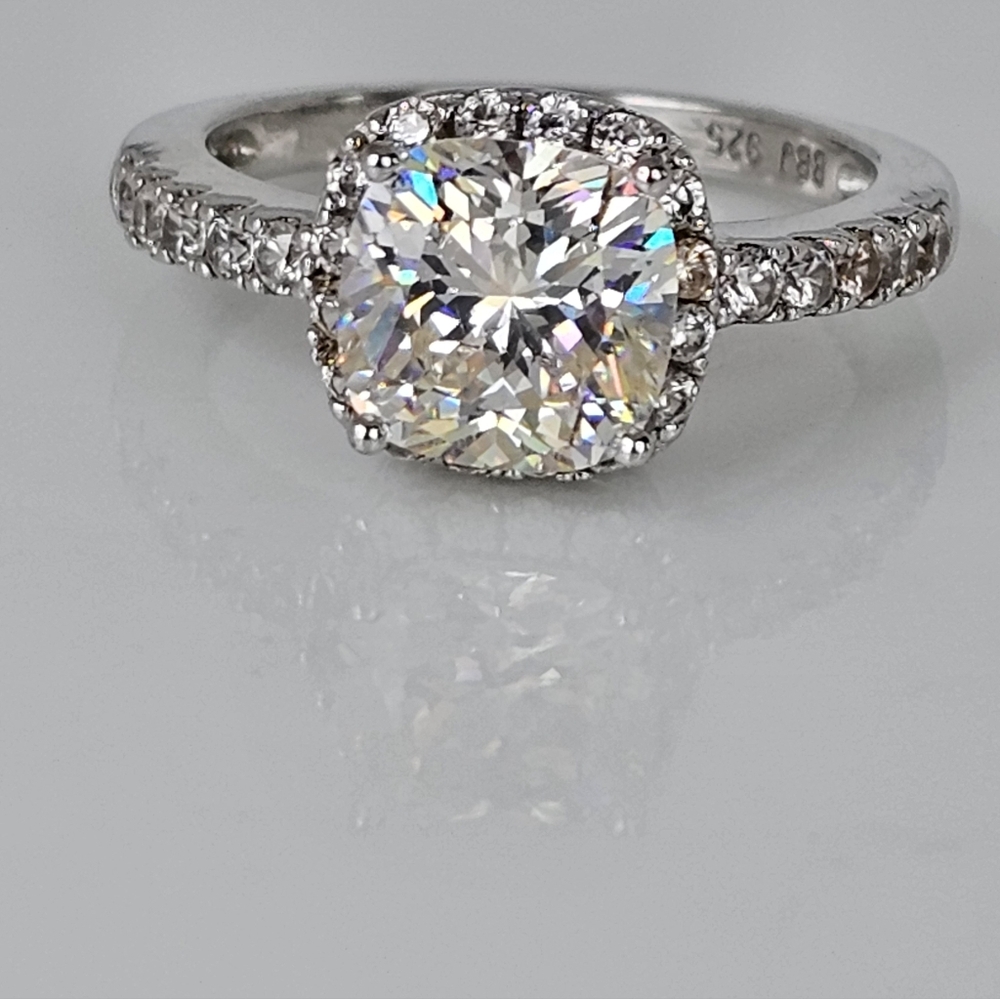 Breathtaking Strontium Titanate Ring Rhodium Sterling Silver Sz 7!